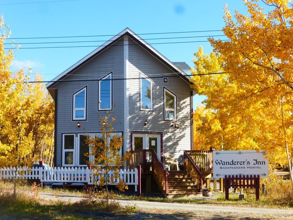 Wanderer'S Inn Backpackers Hostel Haines Junction Exterior photo
