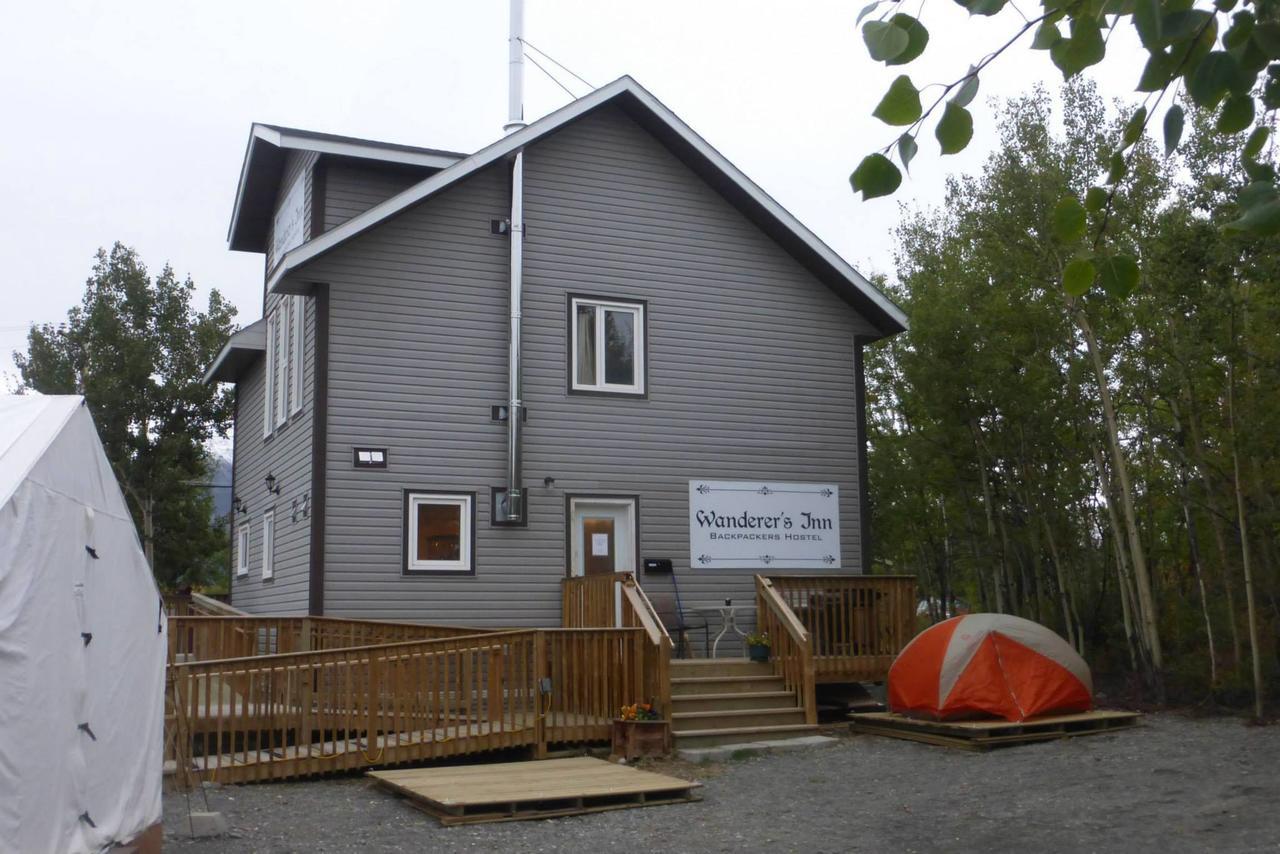 Wanderer'S Inn Backpackers Hostel Haines Junction Exterior photo